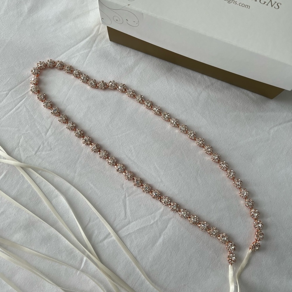 Rose Gold Crystal Flower Belt